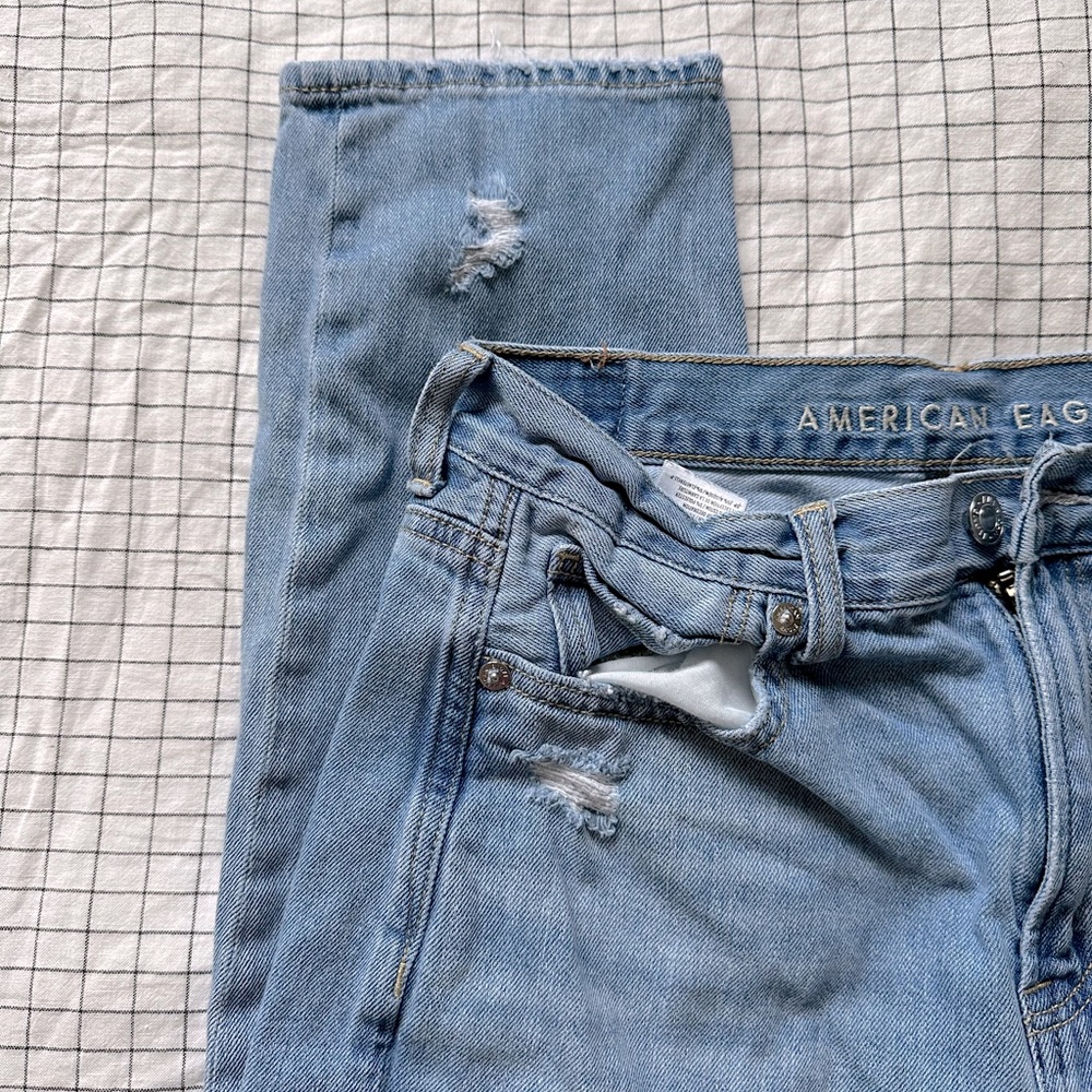 size 4 long american eagle ripped jeans